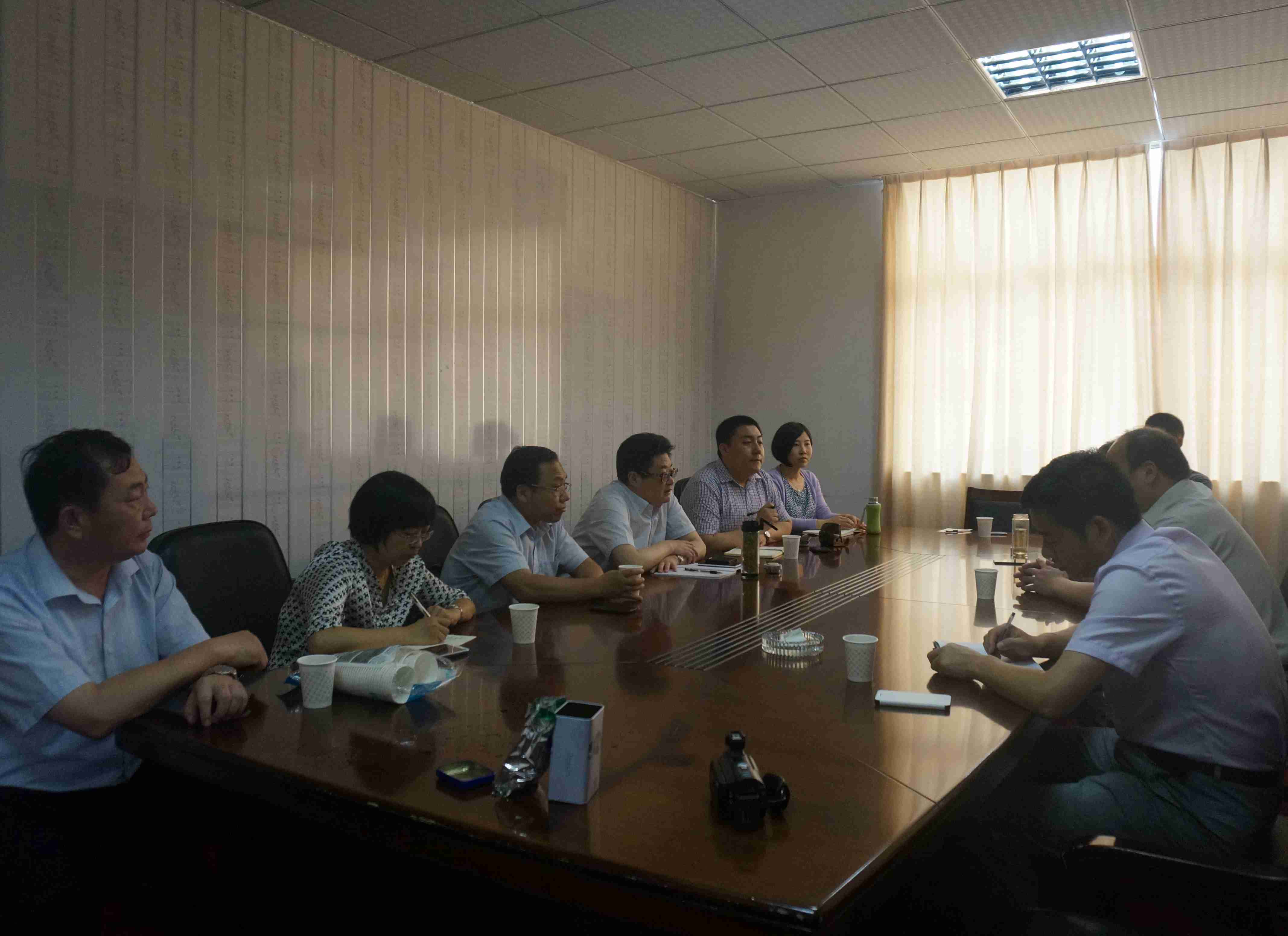 图1 会场 图1 会场
